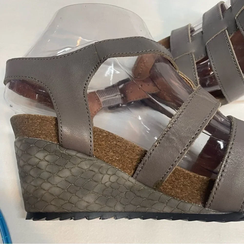 Mark Jenkins grey wedge sandals, size 7/37